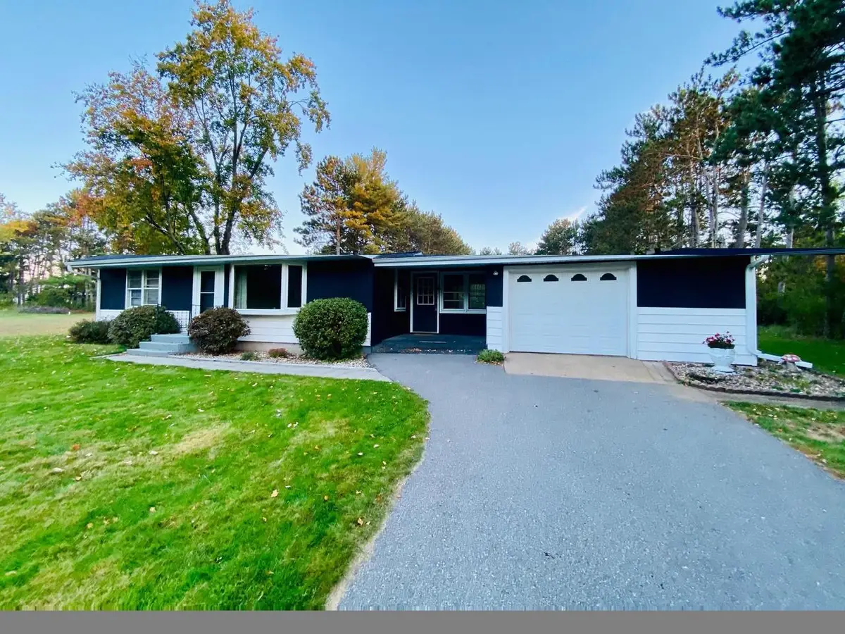 4026 DOOLITTLE DRIVE, Stevens Point, WI 54481 - #1