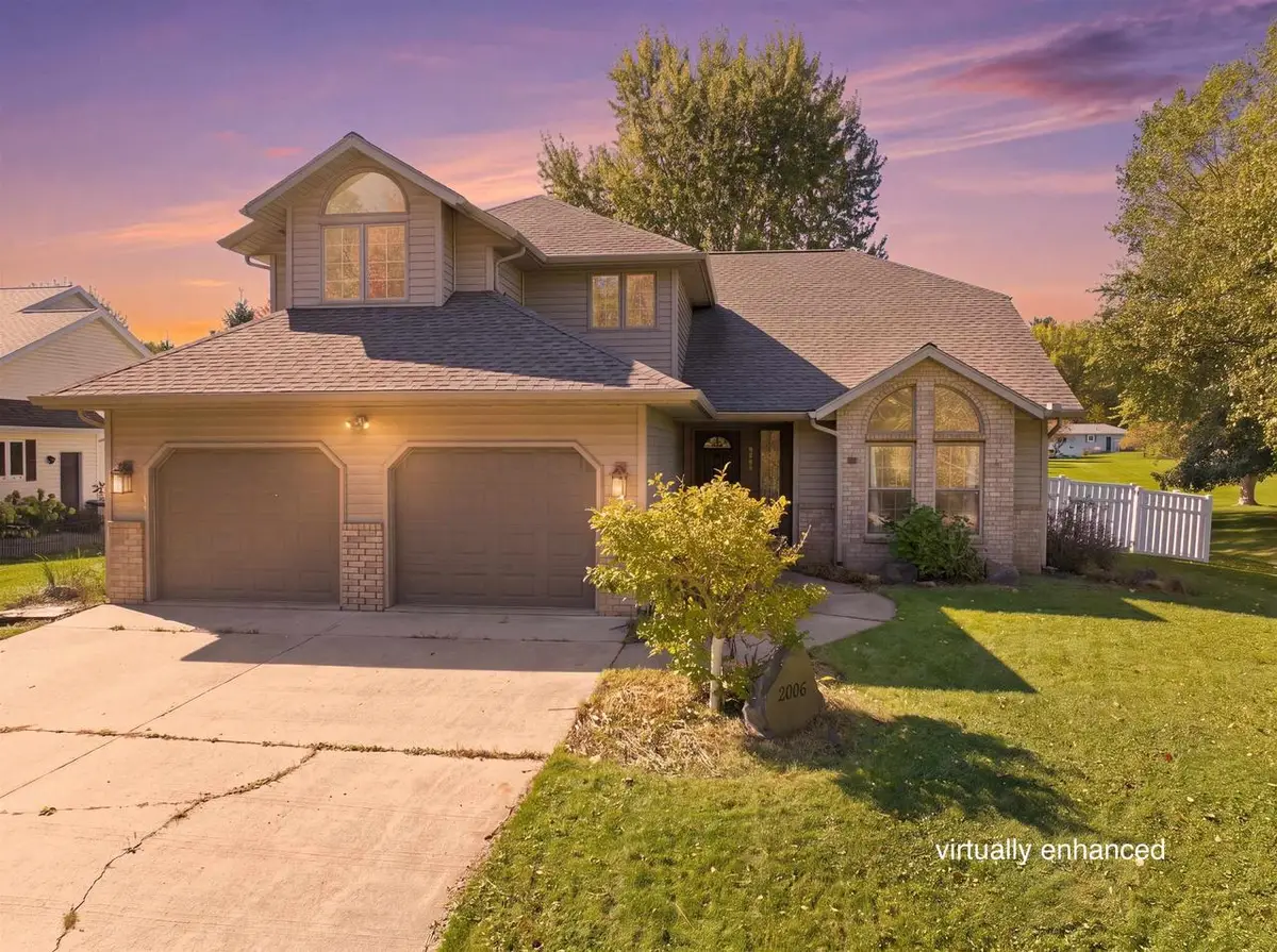 2006 BUTTERNUT PARKWAY, Marshfield, WI 54449 - #1