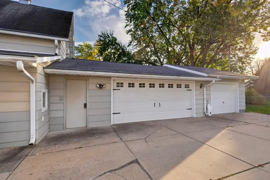 441 N 10TH AVENUE, Wisconsin Rapids, WI 54495 - #3