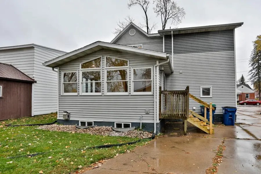 1412 N 3RD AVENUE, Wausau, WI 54401 - #3