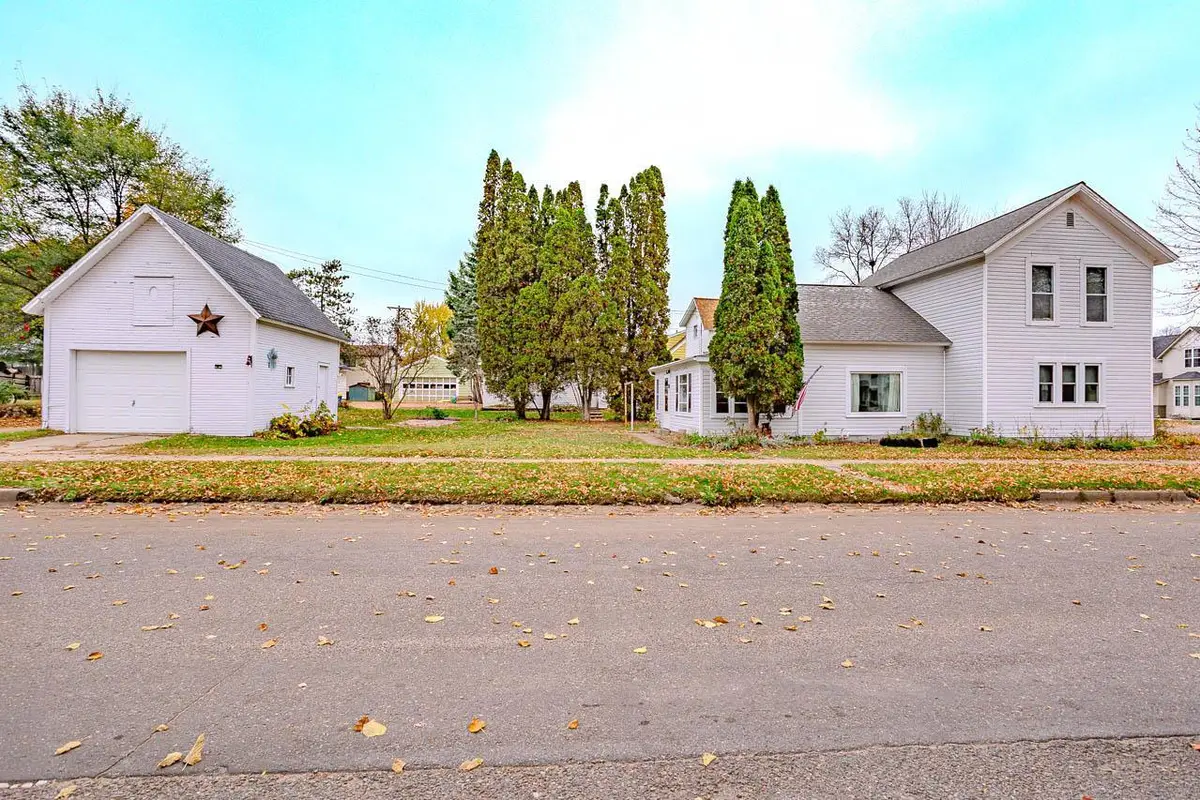 300 COTTAGE STREET, Merrill, WI 54452 - #1