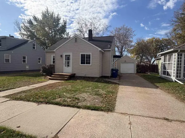 830 11TH AVENUE SOUTH, Wausau, WI 54401