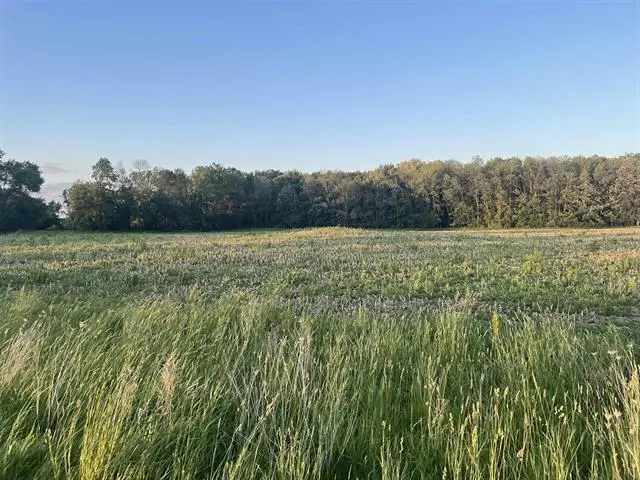 1010 PELICAN DRIVE, Pulaski, WI 54162 - Image #2