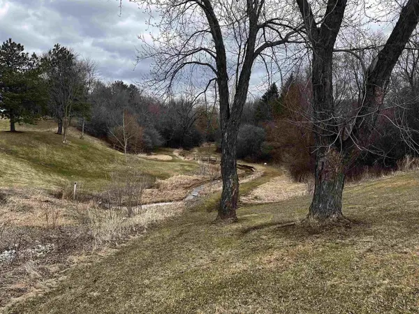 LOST DAUPHIN ROAD, De Pere, WI 54115