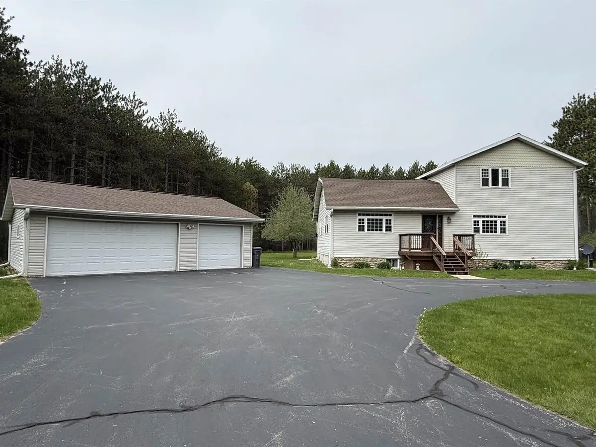W2041 COUNTY ROAD B, Marinette, WI 54143 - Image #1