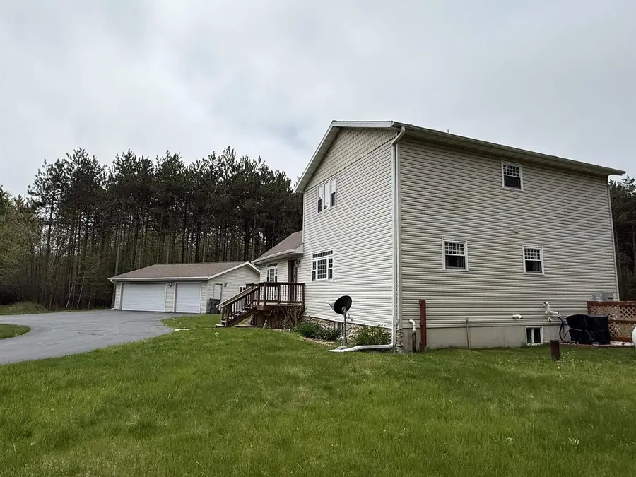 W2041 COUNTY ROAD B, Marinette, WI 54143 - Image #2