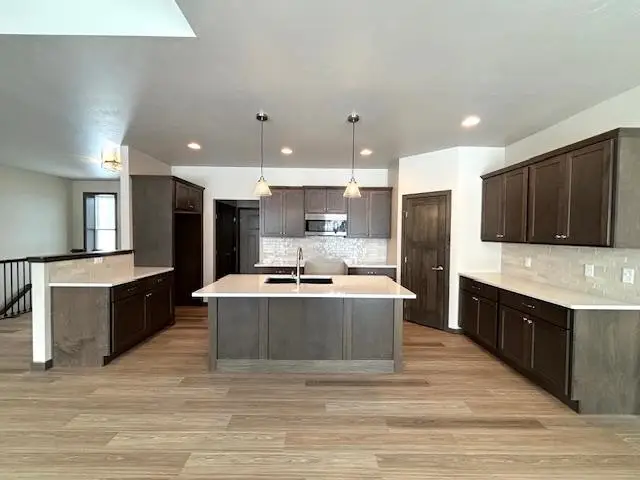 N9281 BREEZY WAY, Appleton, WI 54915 - Image #3