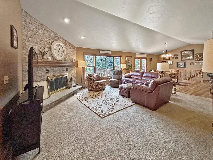 3199 HUMBOLDT ROAD, Green Bay, WI 54311 - Image #2