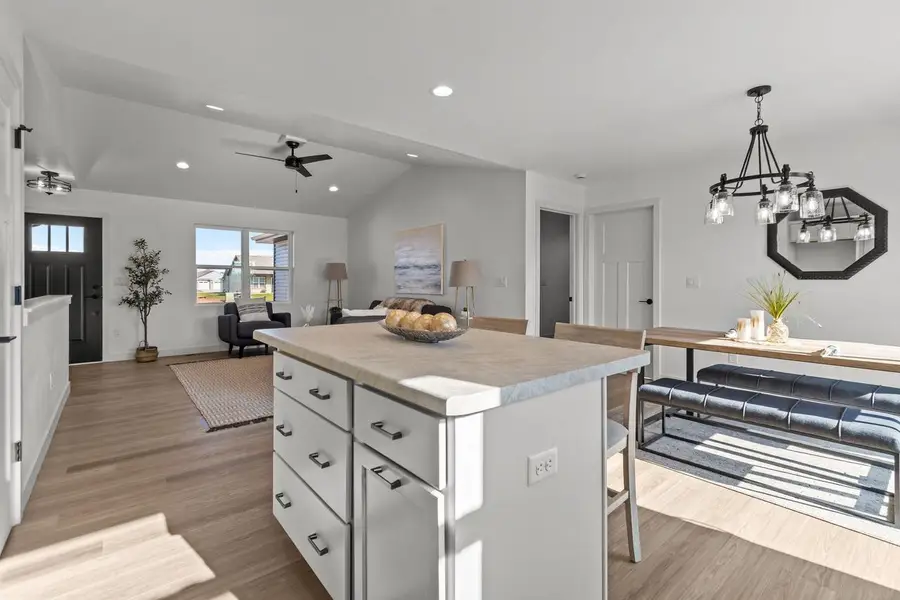 2051 RED FOX LANE, Kaukauna, WI 54130 - Image #3