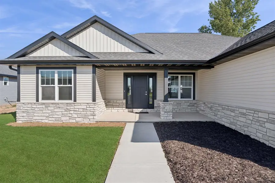 1338 HIGHLAND RIDGE DRIVE, De Pere, WI 54115 - Image #2