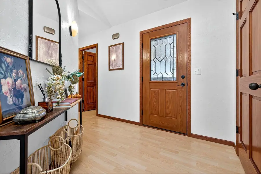 343 DAKOTA LEE WAY, Omro, WI 54963 - Image #2