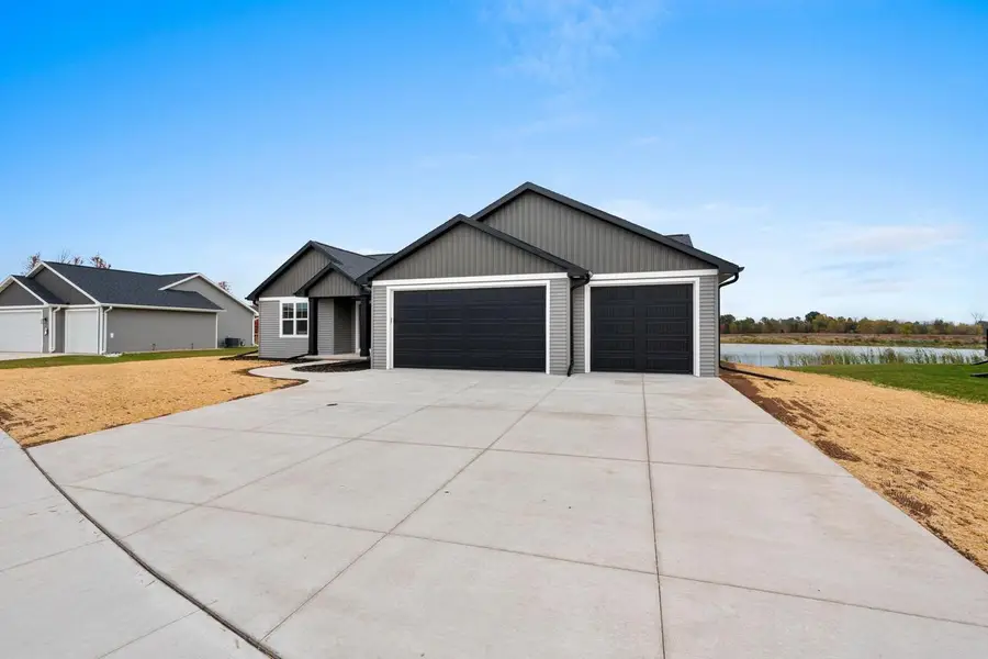 3400 BECKETT LANE, Kaukauna, WI 54130 - Image #2