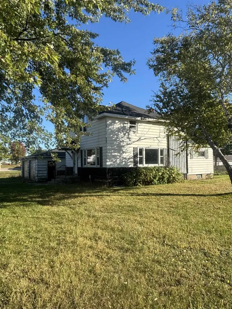 2004 HOLLAND ROAD, Appleton, WI 54911 - Image #2