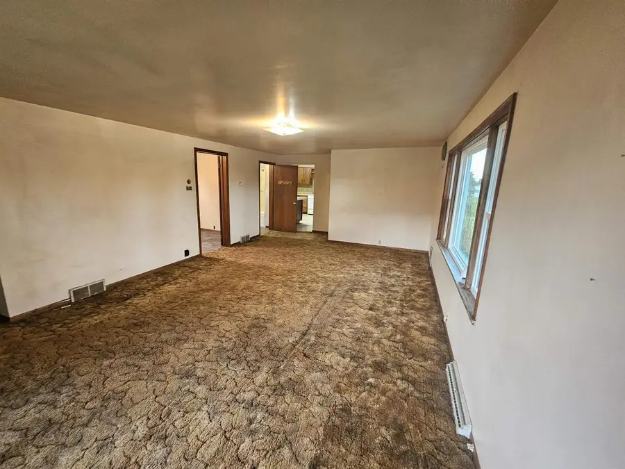 2004 HOLLAND ROAD, Appleton, WI 54911 - Image #3