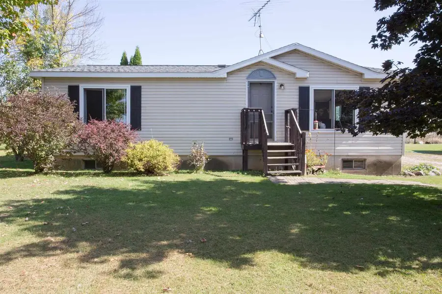 N6966 OLSON ROAD, Iola, WI 54945 - Image #2