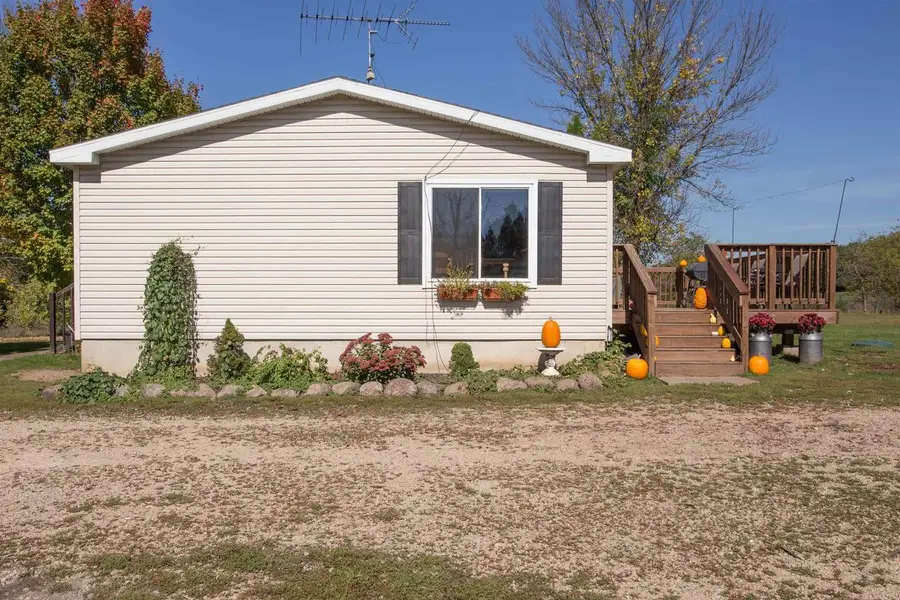 N6966 OLSON ROAD, Iola, WI 54945 - Image #3