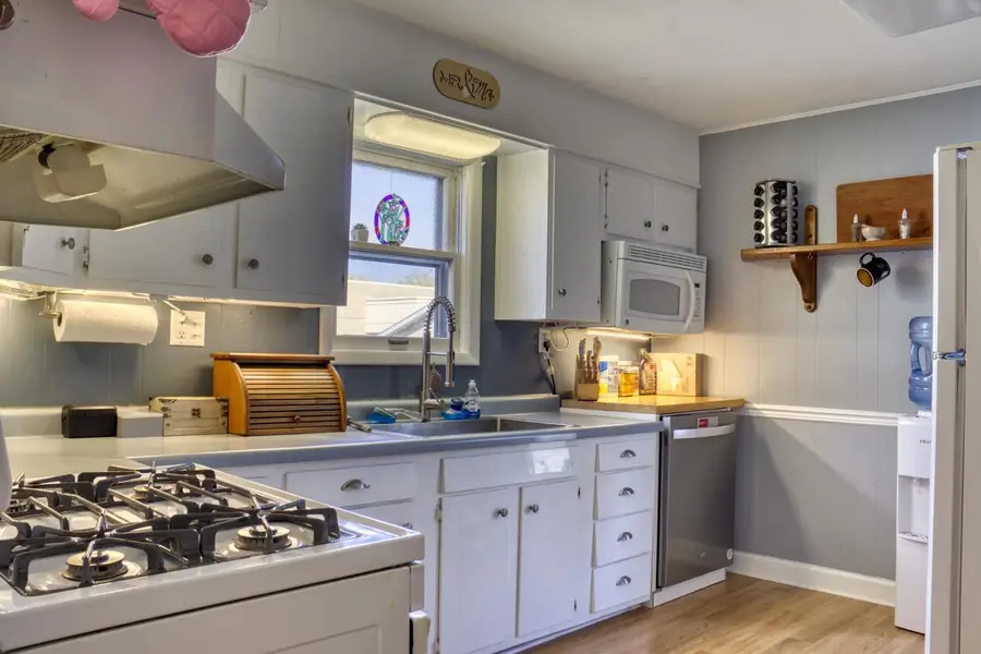 1638 JACKSON STREET, Oshkosh, WI 54901 - Image #3