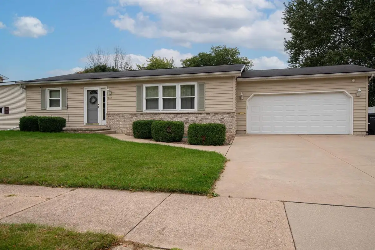 845 W 19TH AVENUE, Oshkosh, WI 54902 - Image #1
