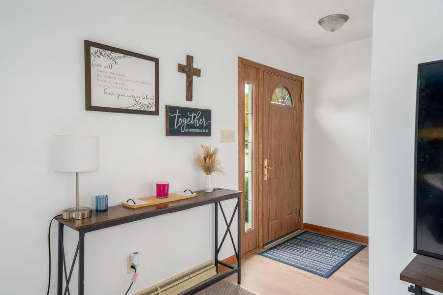 845 W 19TH AVENUE, Oshkosh, WI 54902 - Image #3