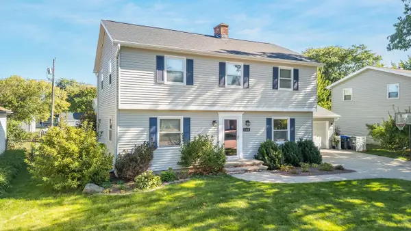 1112 OXFORD COURT, Neenah, WI 54956