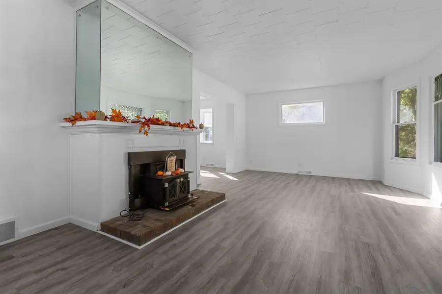 100 W DIVISION STREET, Fond Du Lac, WI 54935 - Image #3