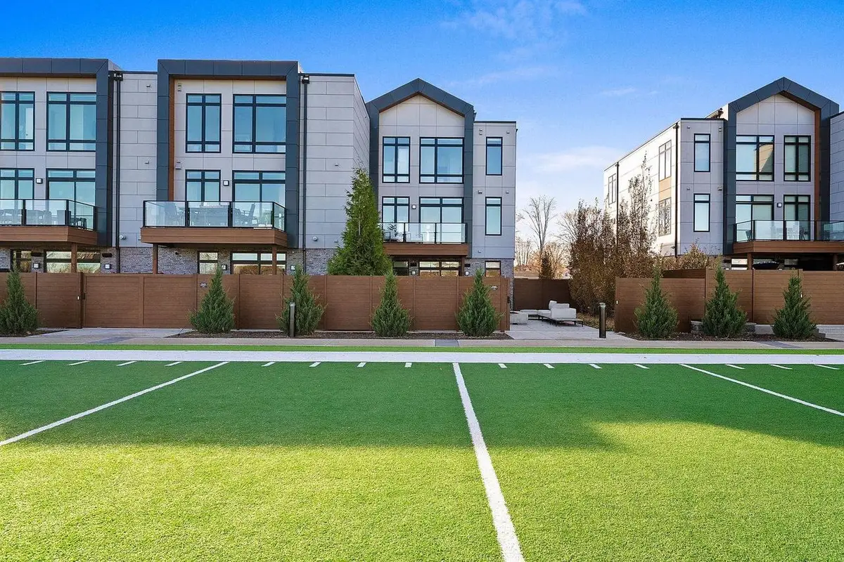 1110 BROOKWOOD DRIVE, Ashwaubenon, WI 54304 - Image #1