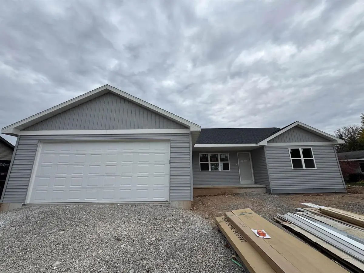 8350 PHEASANT RUN TRAIL, Larsen, WI 54947 - Image #1