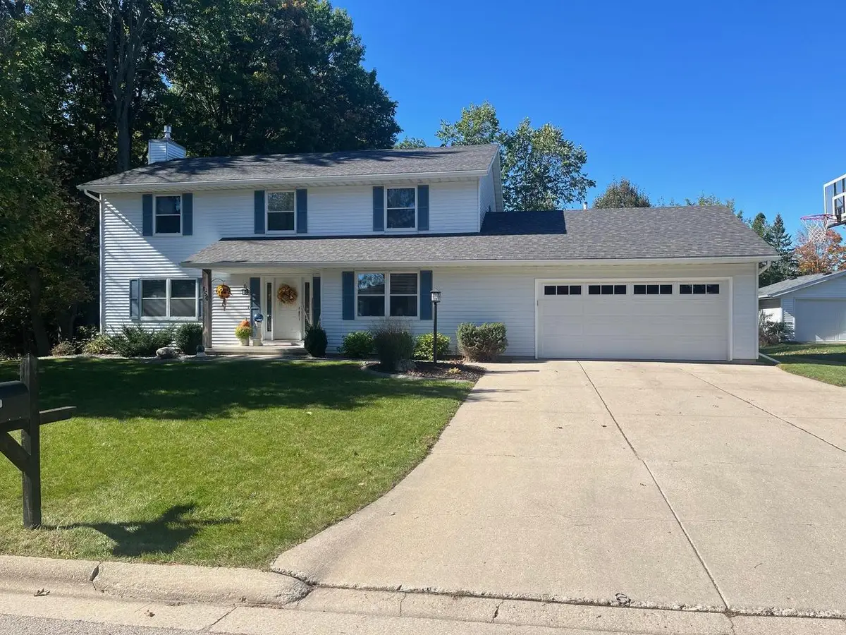 154 SUNRISE COURT, Oconto Falls, WI 54154 - Image #1