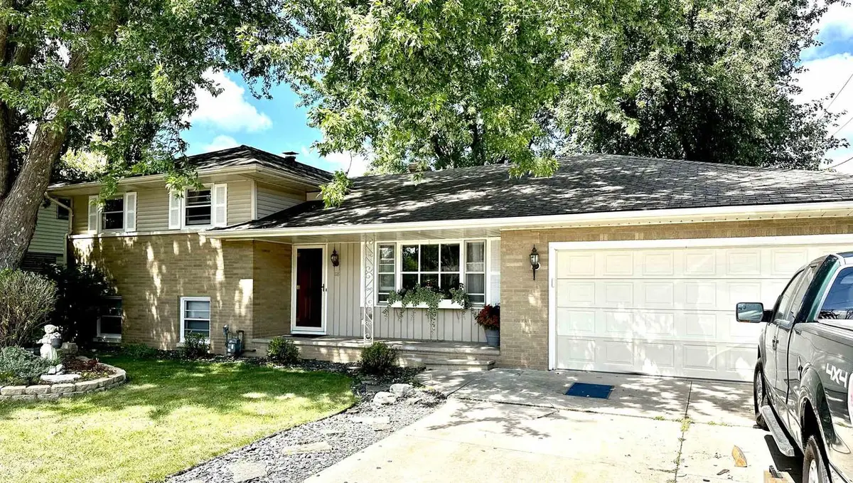 118 W GREENFIELD DRIVE, Little Chute, WI 54140 - Image #1