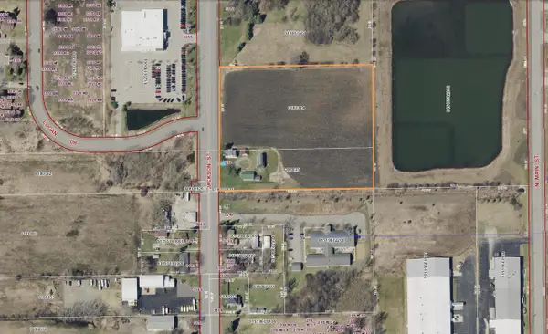 3262 JACKSON STREET, Oshkosh, WI 54901