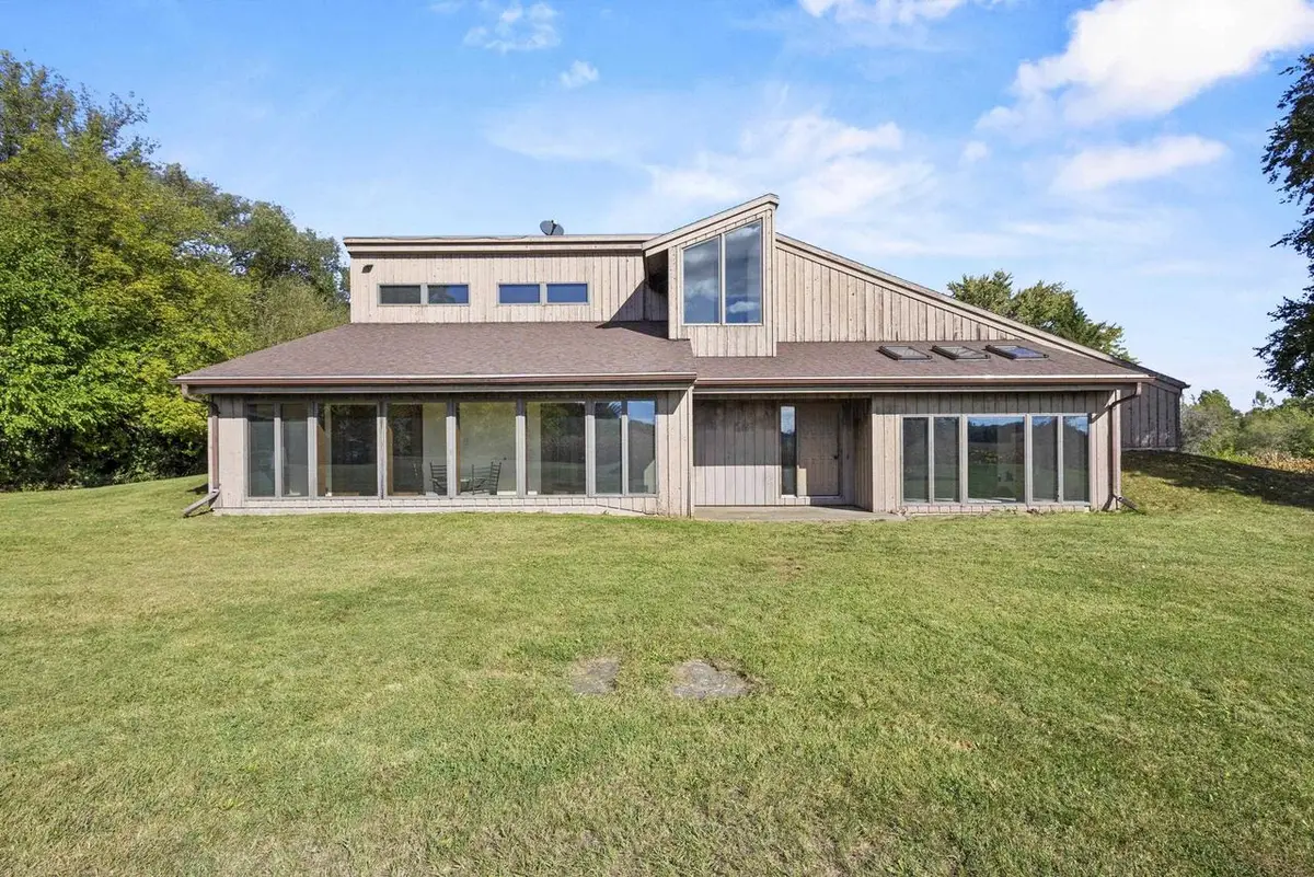 4865 COUNTY RD N, Oshkosh, WI 54904 - Image #1