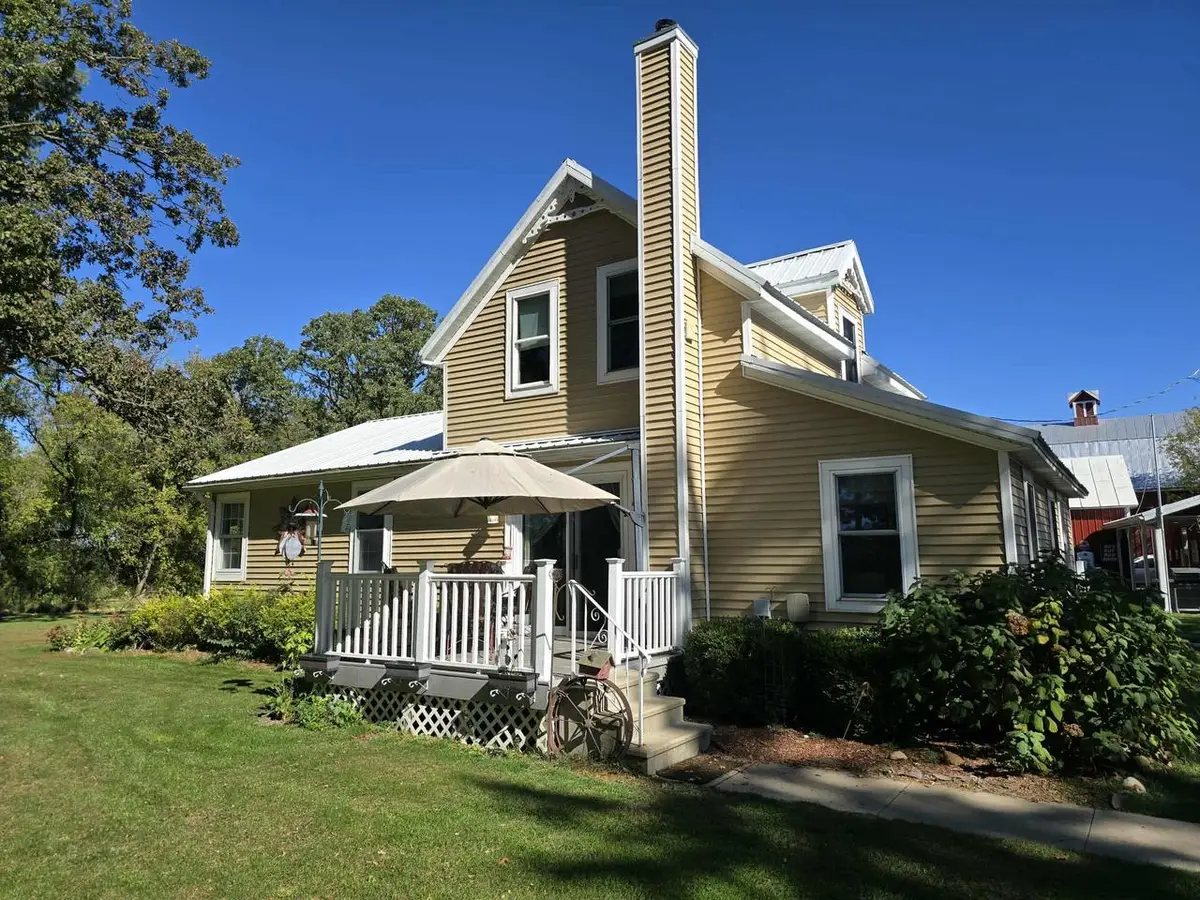 N2784 9TH AVENUE, Hancock, WI 54943 - Image #1