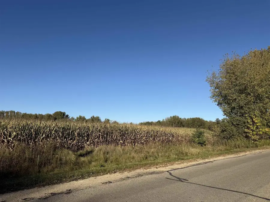 WILLOW WOOD STREET, Shawano, WI 54929 - Image #2