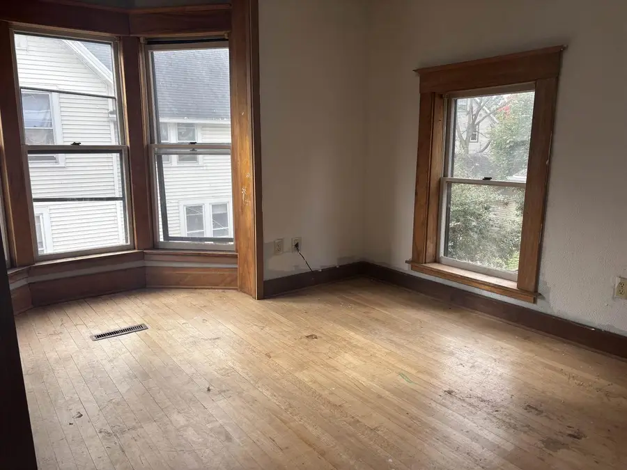 543 JACKSON STREET, Oshkosh, WI 54901 - Image #3