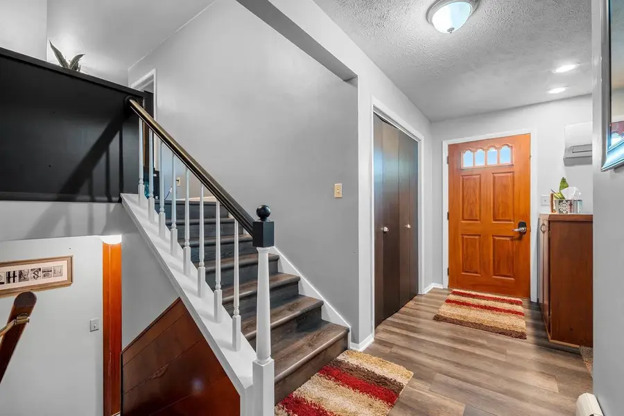 446 HOFFMANN COURT, Manawa, WI 54949 - Image #3