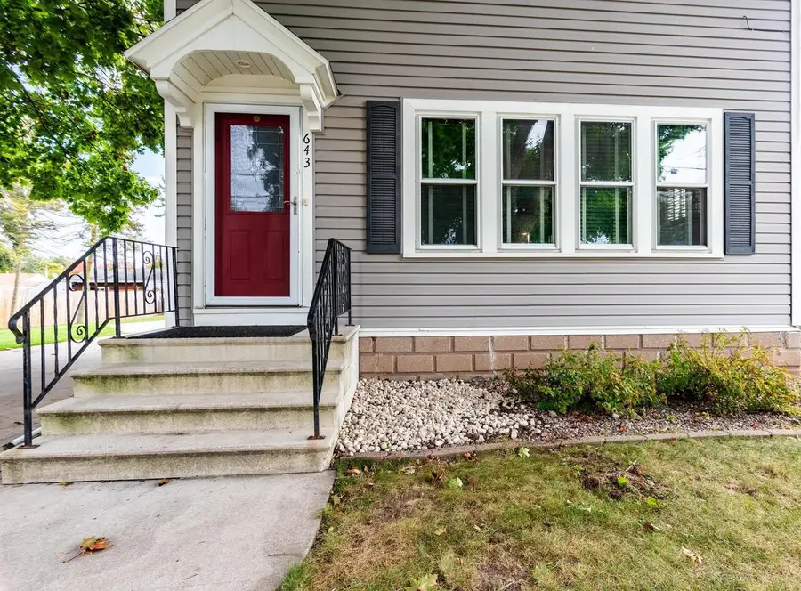 643 TAYCO STREET, Menasha, WI 54952 - Image #2