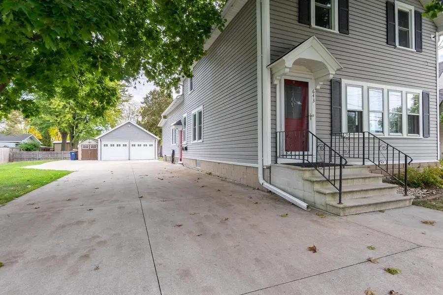 643 TAYCO STREET, Menasha, WI 54952 - Image #3