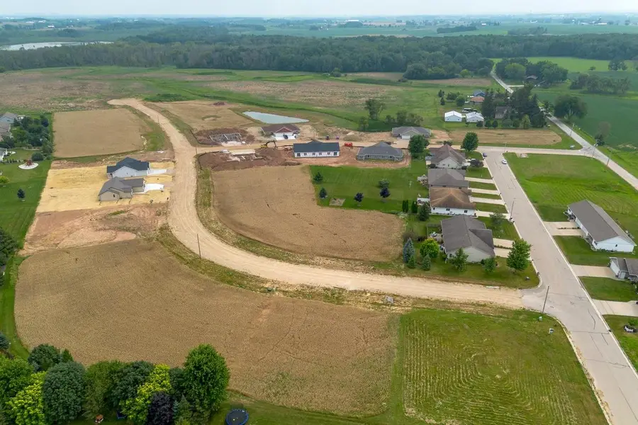 522 RUSTIC RIDGE DRIVE, Brillion, WI 54110 - Image #3