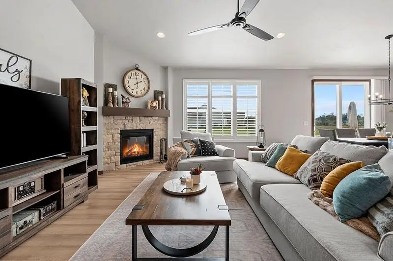 2875 E TURQUOISE LANE, Appleton, WI 54913 - Image #3