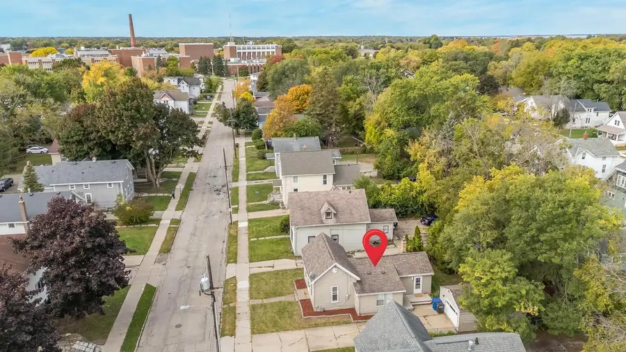 734 WOODLAND AVENUE, Oshkosh, WI 54901 - Image #2
