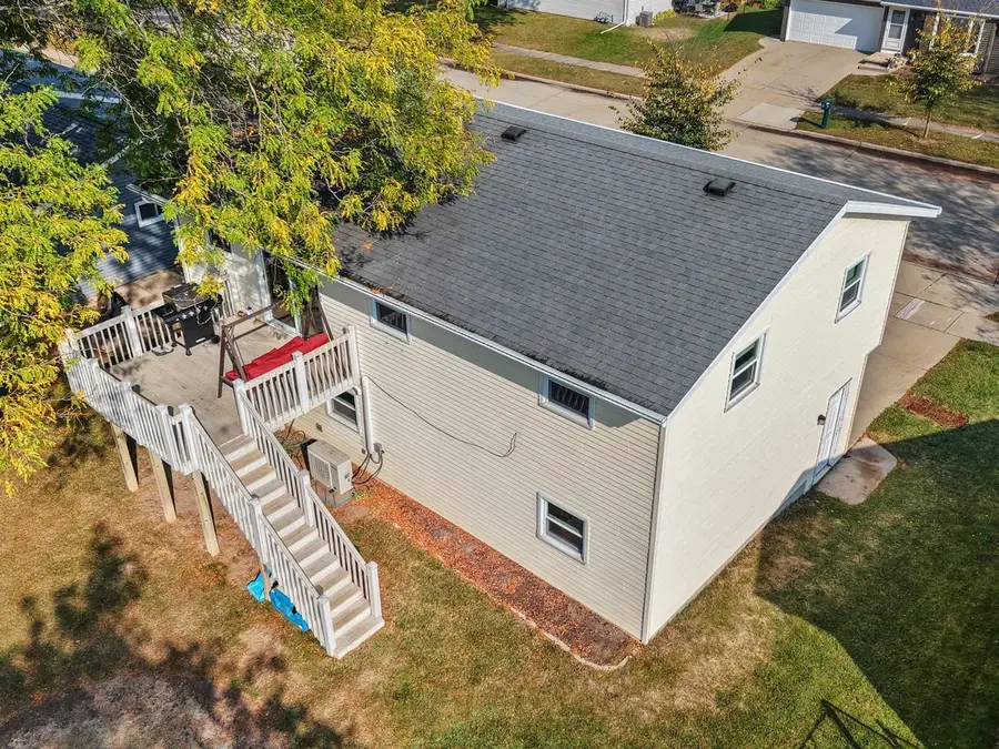 41 SOLAR CIRCLE, Appleton, WI 54915 - Image #2