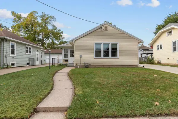 1537 JEFFERSON STREET, Oshkosh, WI 54901