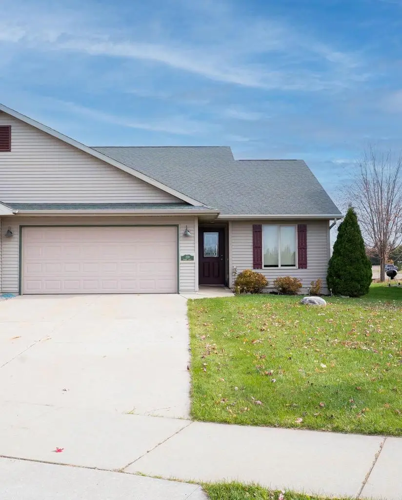 220 BROOKE DRIVE, Omro, WI 54963 - Image #1