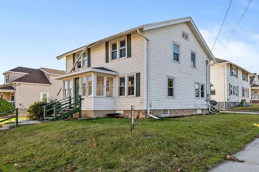 1521 HAMILTON STREET, Manitowoc, WI 54220 - #2