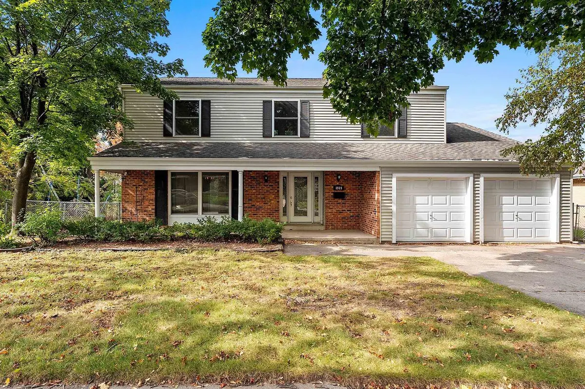 1909 N NICHOLAS STREET, Appleton, WI 54914 - Image #1