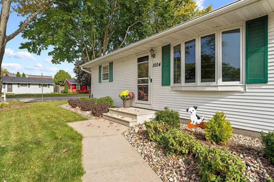 1504 BRUCE STREET, Neenah, WI 54956 - Image #2