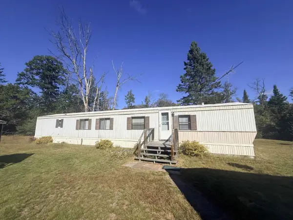 W11790 PARKWAY ROAD, Crivitz, WI 54114