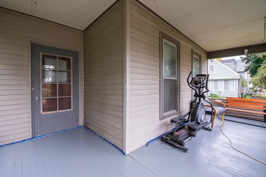 506 W NEW YORK AVENUE, Oshkosh, WI 54901 - Image #3