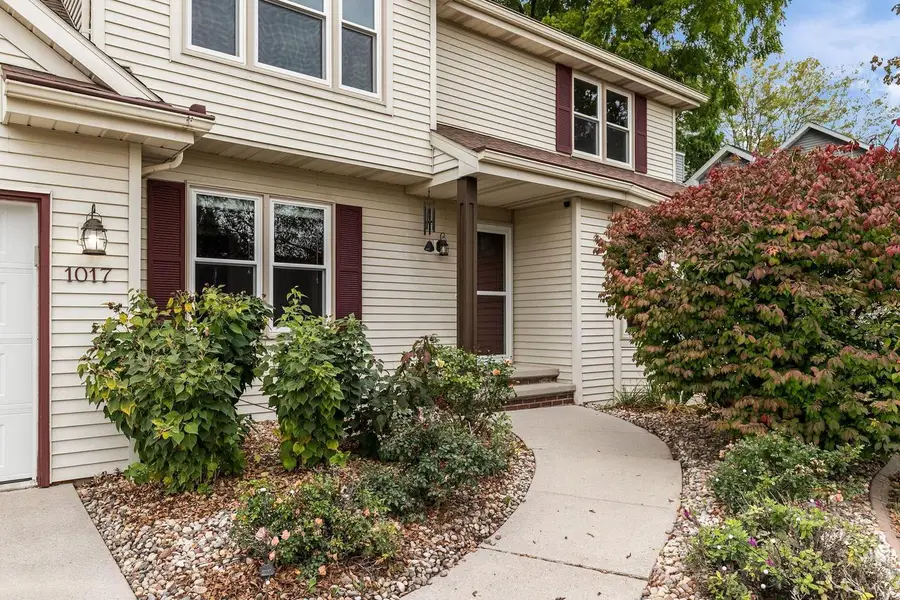 1017 WESTWIND DRIVE, Neenah, WI 54956 - Image #2