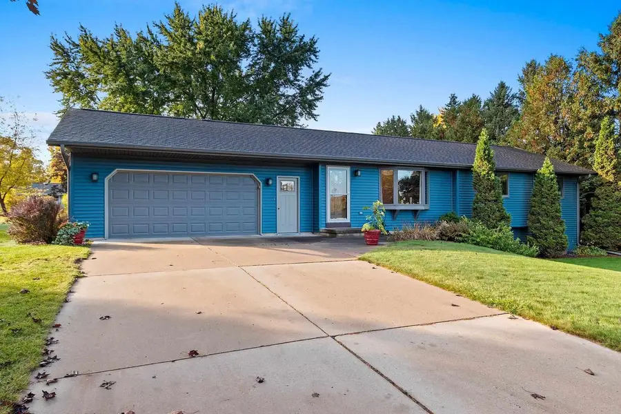 120 HILLSIDE LANE, Shawano, WI 54166 - Image #2